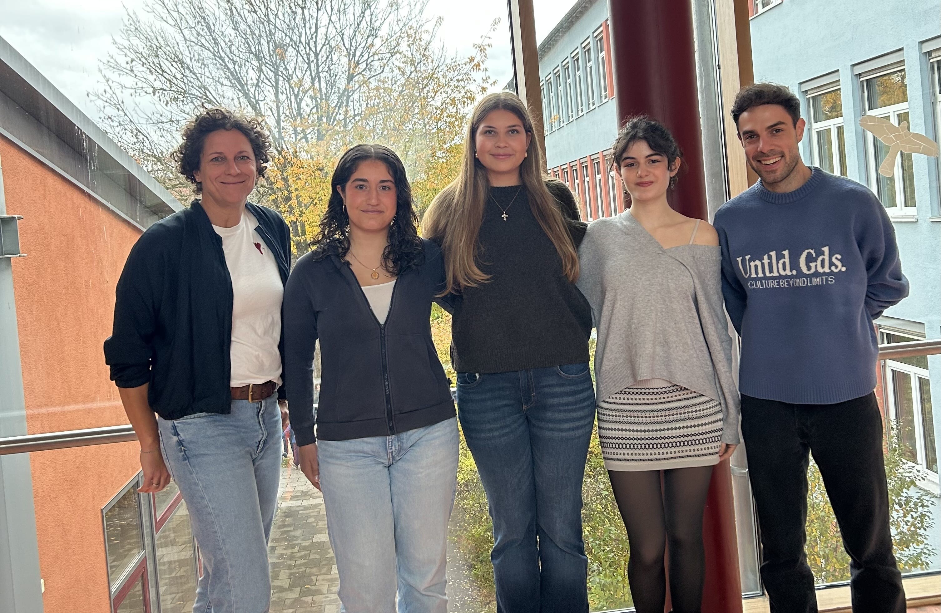 Zu sehen sind die neuen Schülersprecherinnen